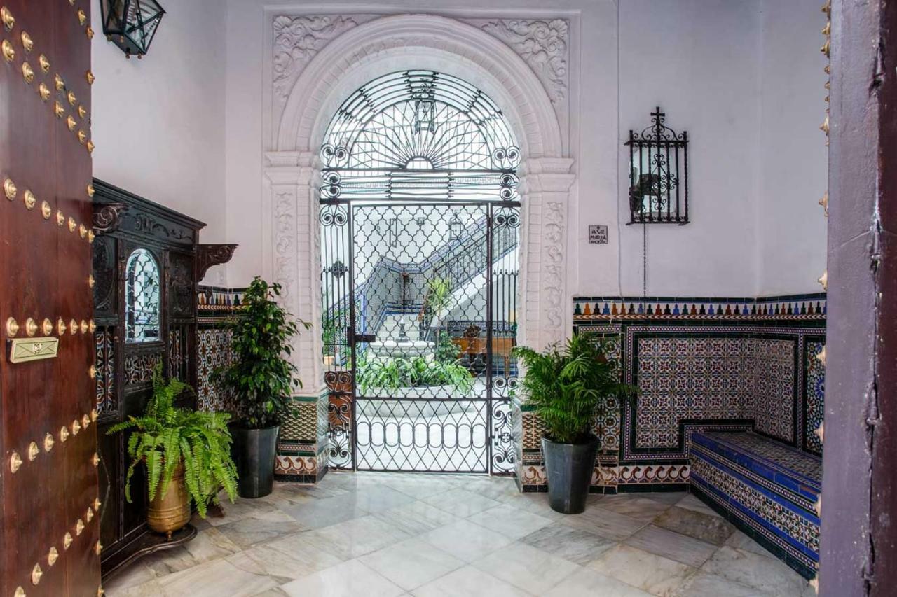 Suites Machado Seville Exterior photo