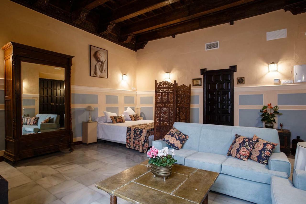 Suites Machado Seville Exterior photo