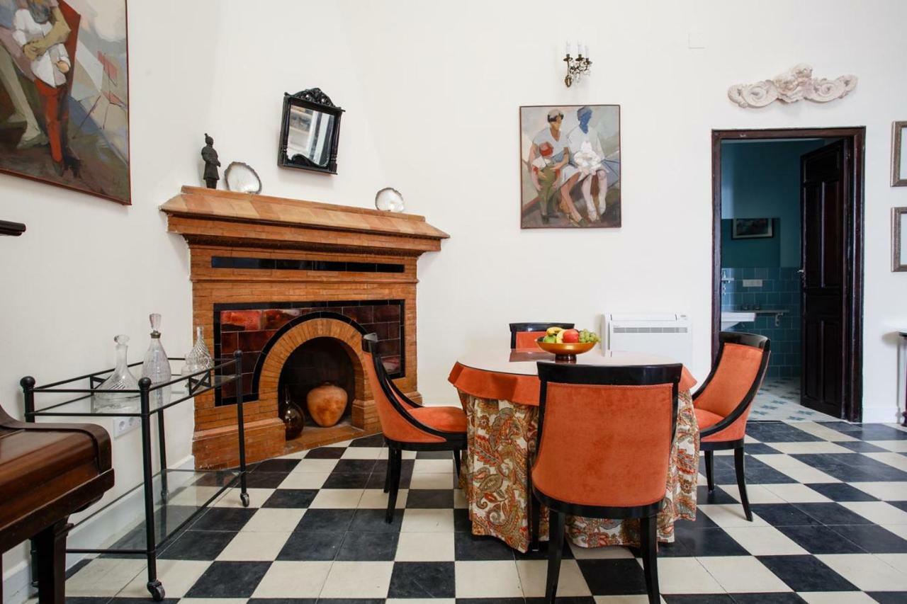 Suites Machado Seville Exterior photo