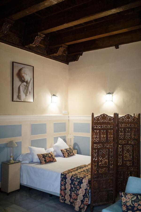 Suites Machado Seville Exterior photo